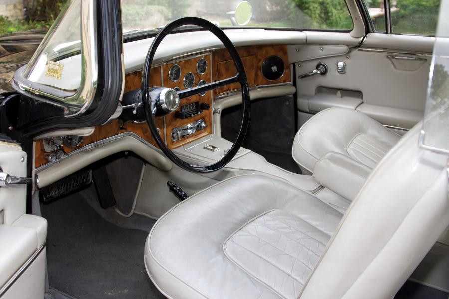 Интерьер Facel Vega FV2B 1956 года  (фото 3 из 17)